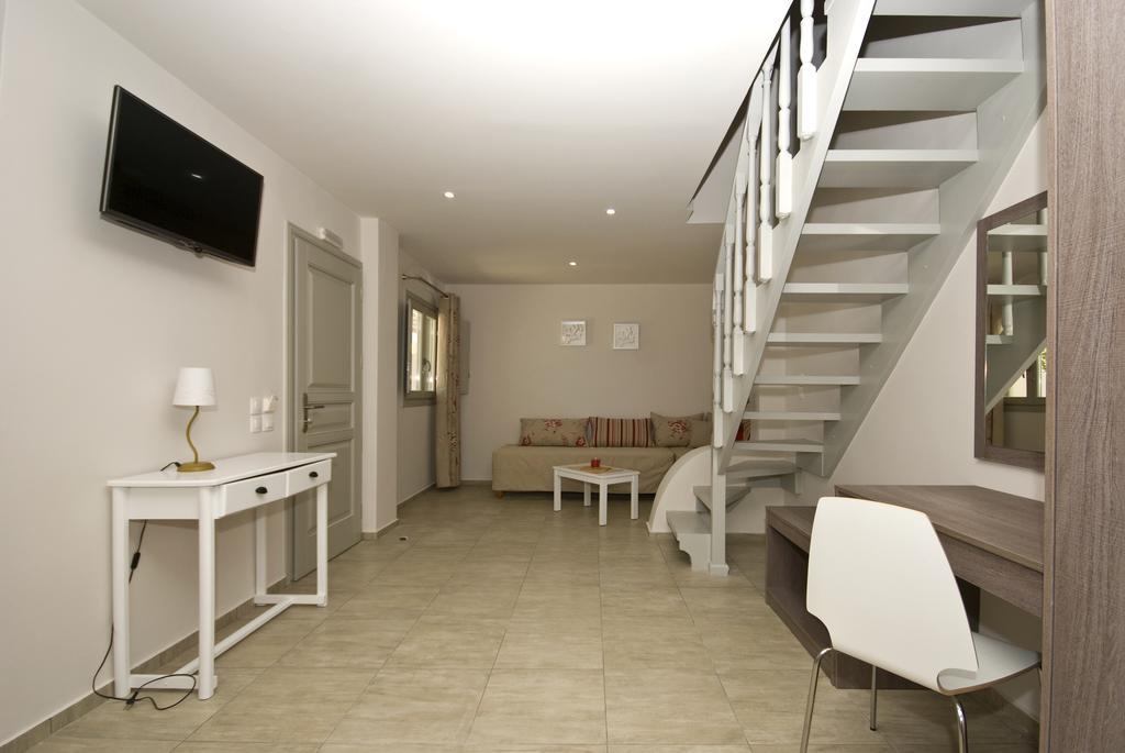 Kamári Alafouzos Studios & Apartments חדר תמונה