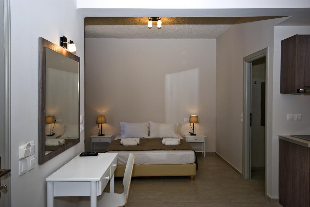 Kamári Alafouzos Studios & Apartments חדר תמונה